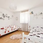 Amelie Дом отдыха