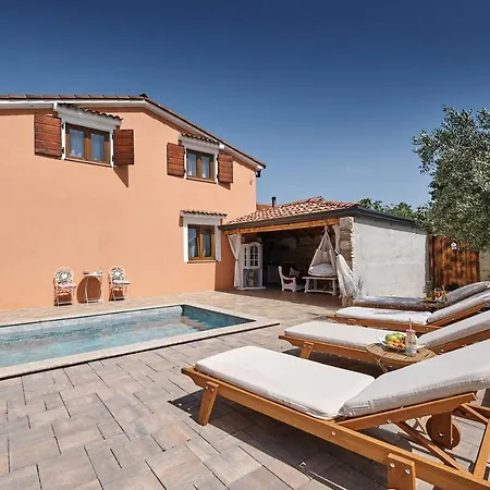 Holiday home Amelie Kastelir